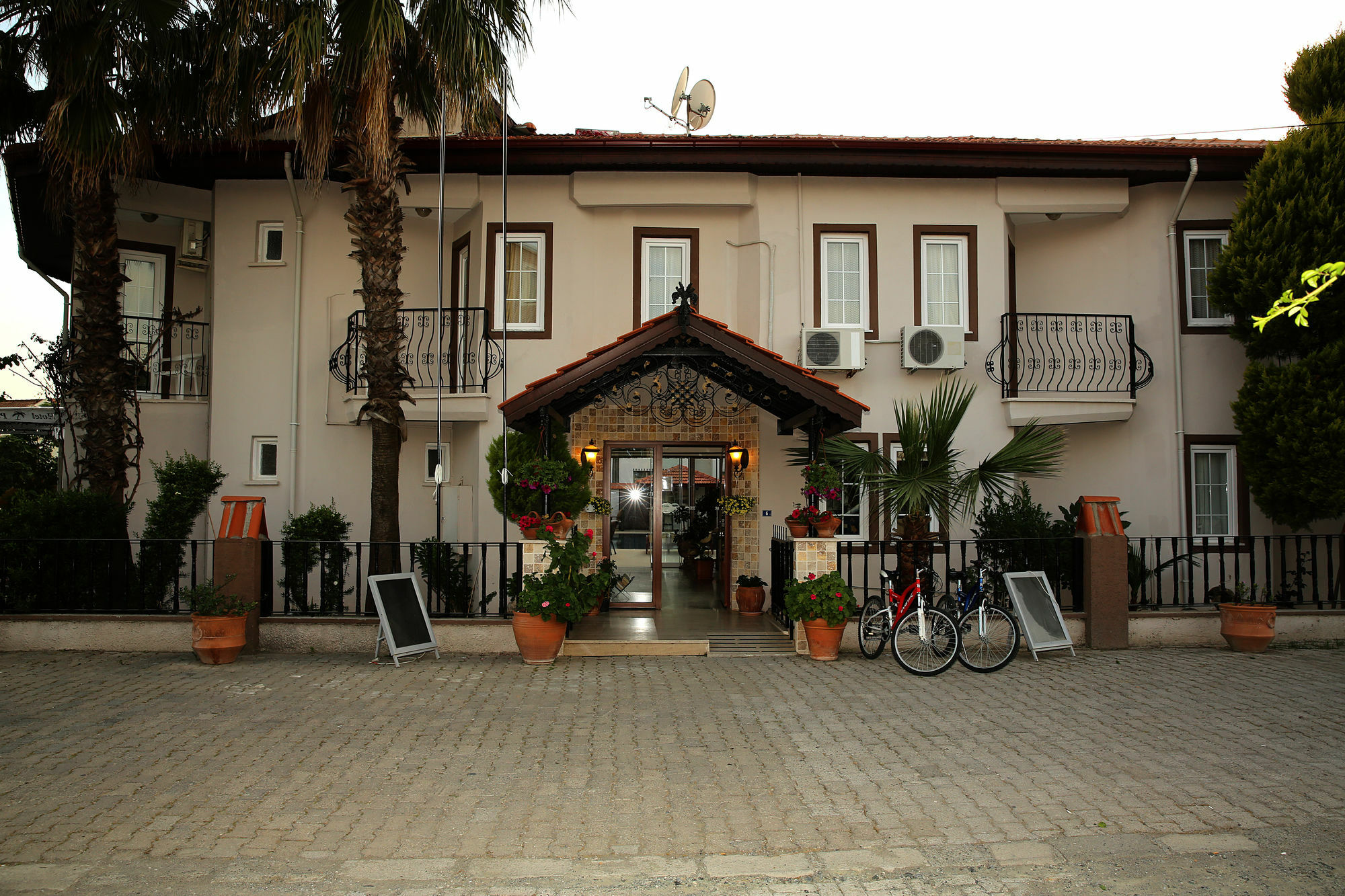 Eon Dalyan Boutique Hotel Екстер'єр фото